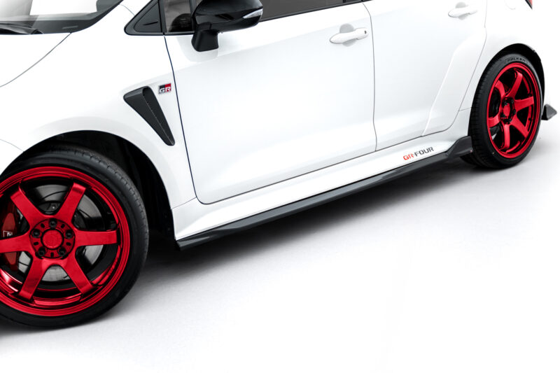 pol_po_Side-skirts-Diffusers-V-2-Toyota-GR-Corolla-Mk12-22869_6jpg - OPSHOLDERS