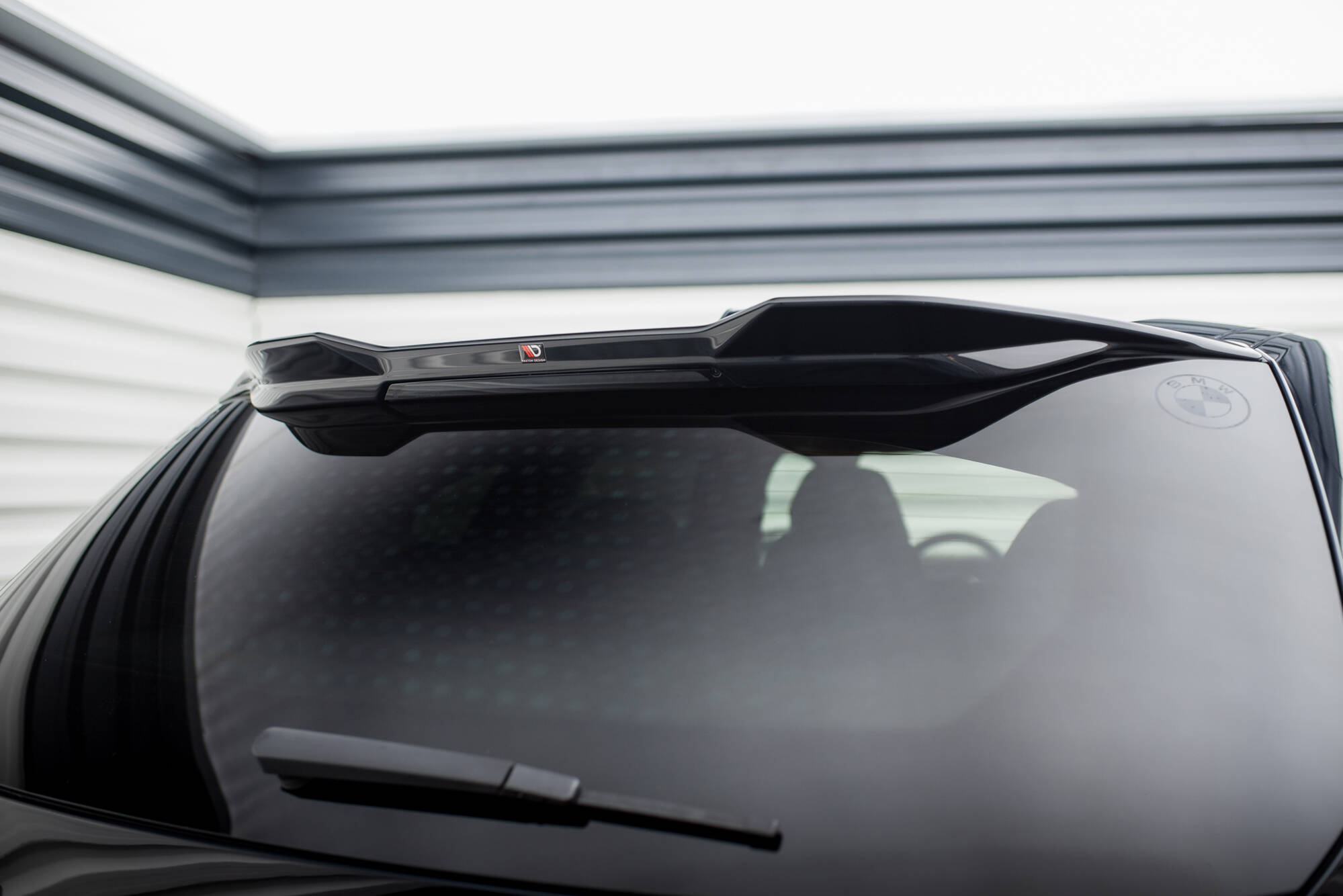 pol_po_Spoiler-Cap-3D-BMW-XM-G09-20723_3jpg - OPSHOLDERS