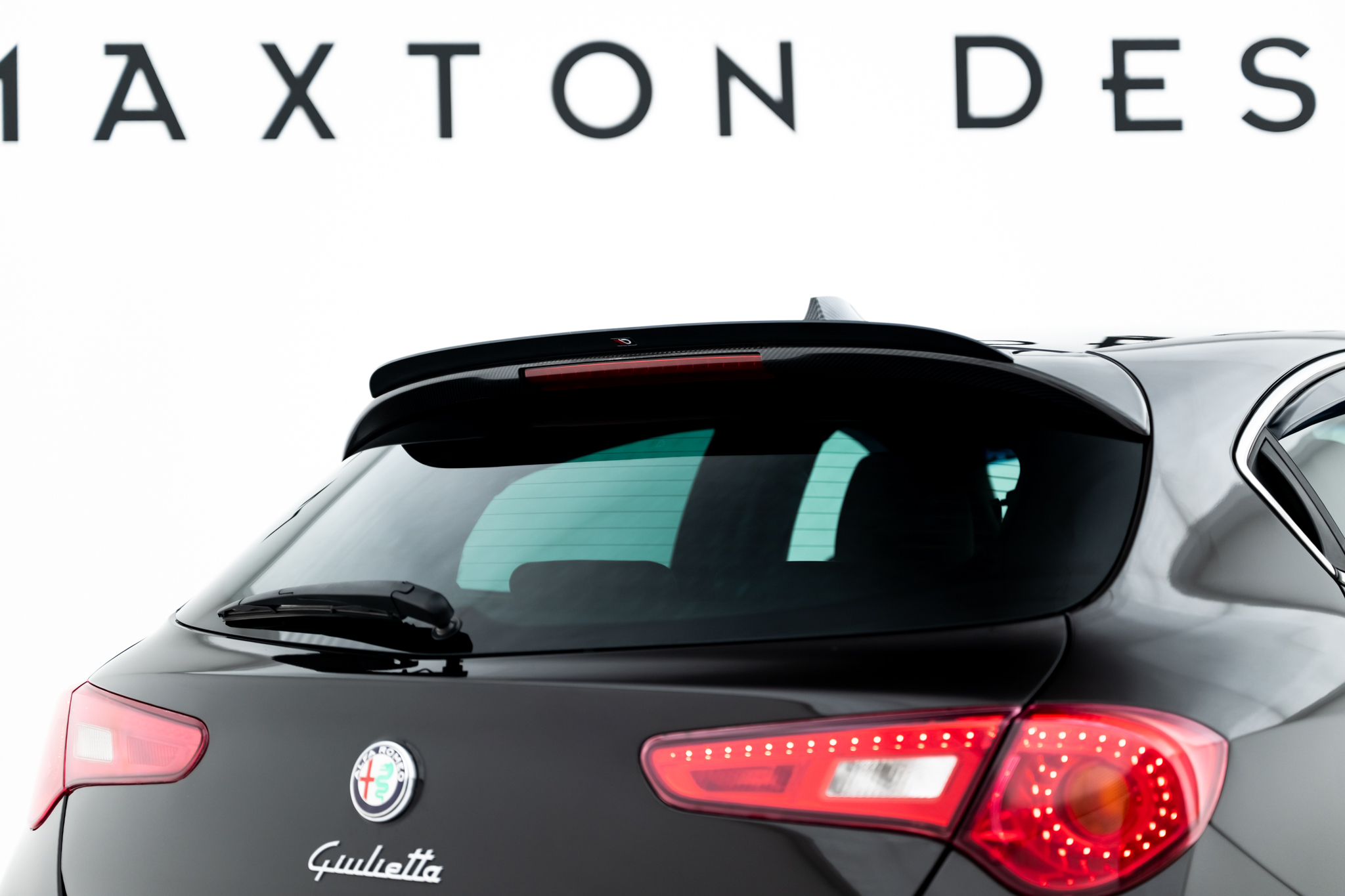 pol_po_Spoiler-Cap-Alfa-Romeo-Giulietta-Zender-22886_5jpg - OPSHOLDERS