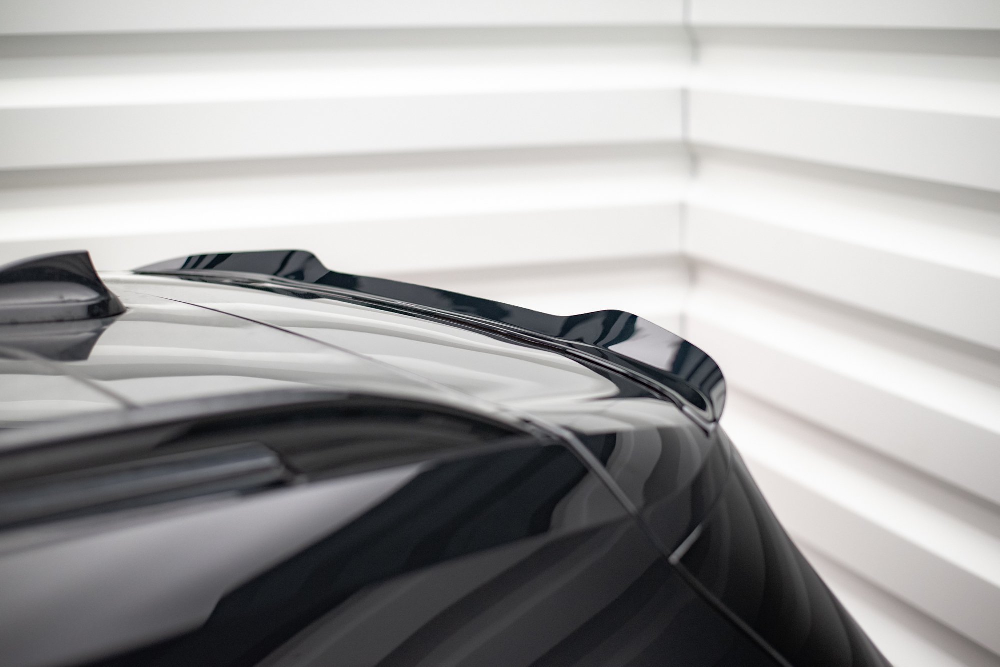 pol_po_Spoiler-Cap-BMW-X7-M-Pack-G07-12467_4jpg - OPSHOLDERS