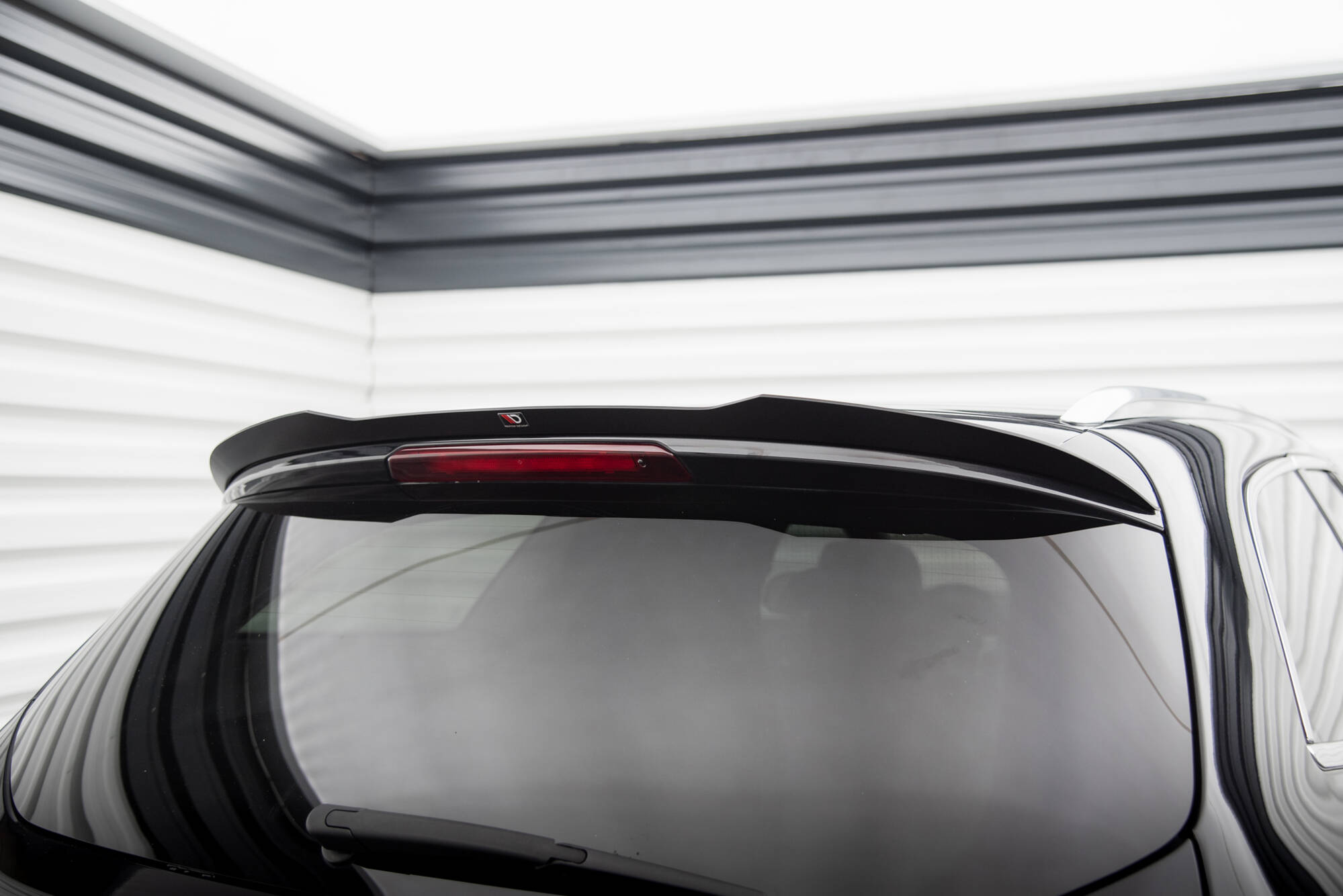 pol_po_Spoiler-Cap-Ford-Mondeo-Estate-ST-Line-Mk4-Facelift-19327_2jpg - OPSHOLDERS