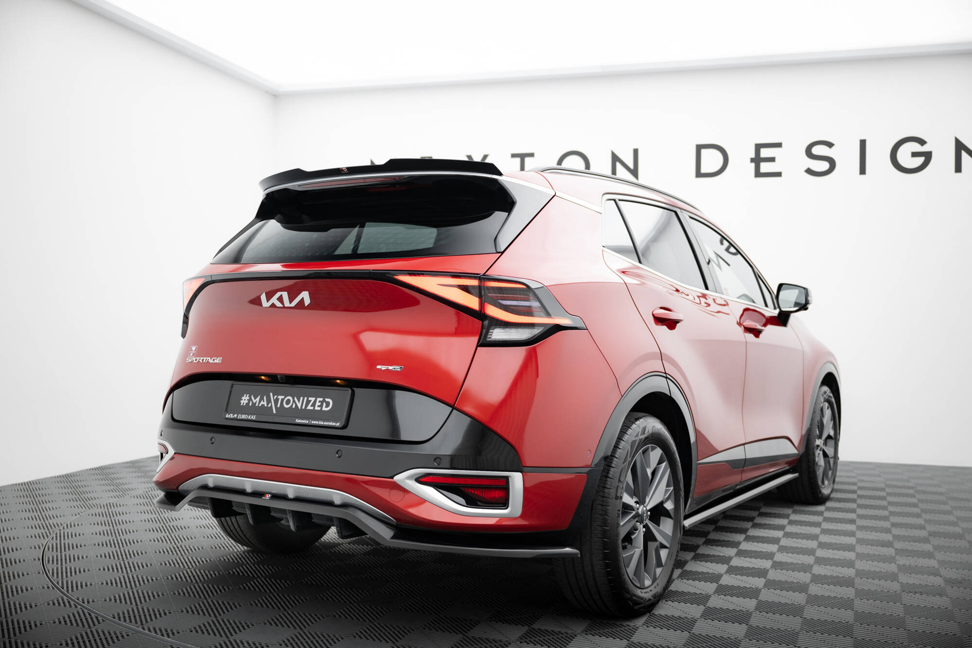 pol_po_Spoiler-Cap-Kia-Sportage-GT-Line-Mk5-21230_3jpg - OPSHOLDERS