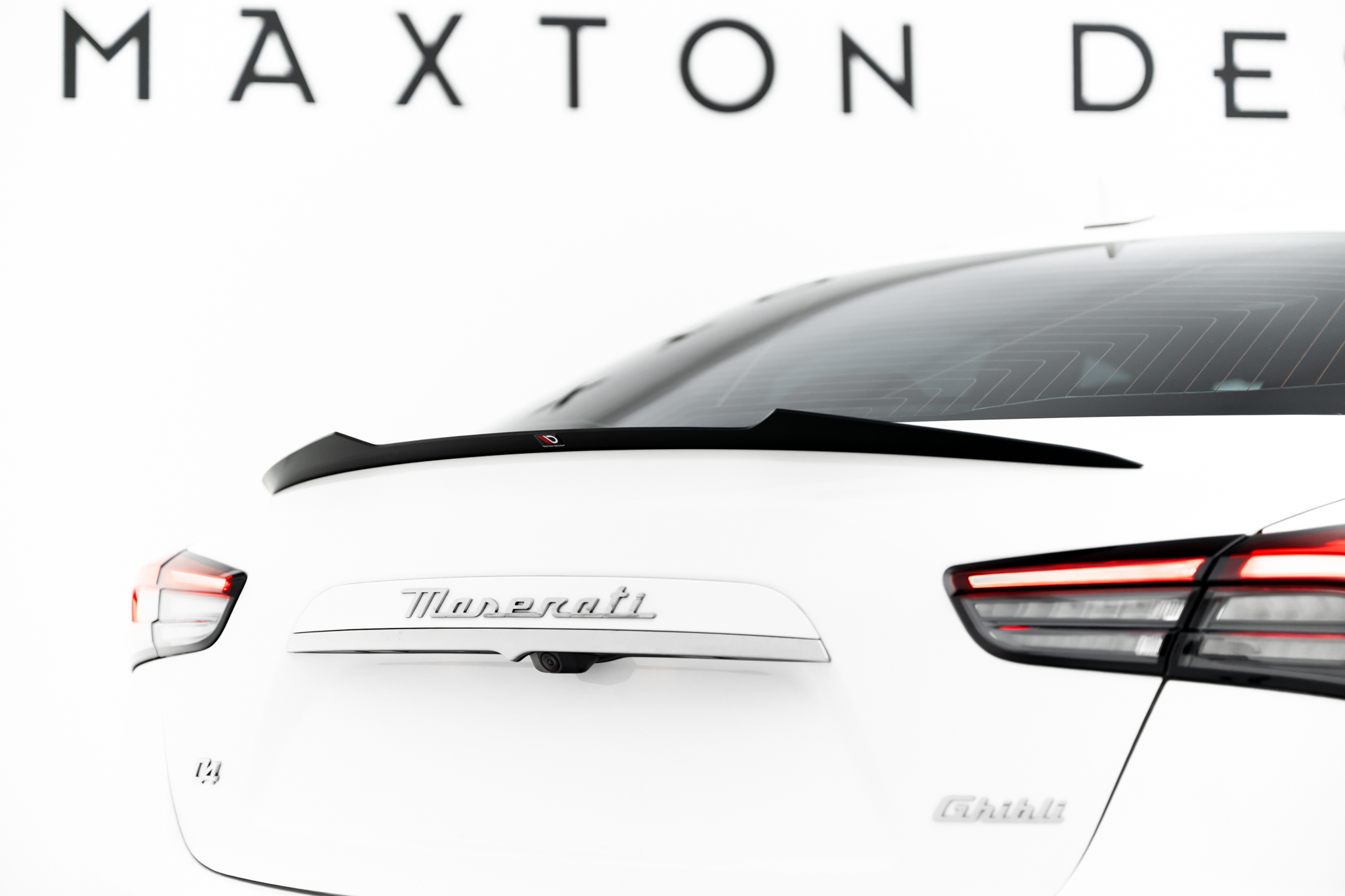 pol_po_Spoiler-Cap-Maserati-Ghibli-Modena-Mk3-Facelift-22917_4jpg - OPSHOLDERS