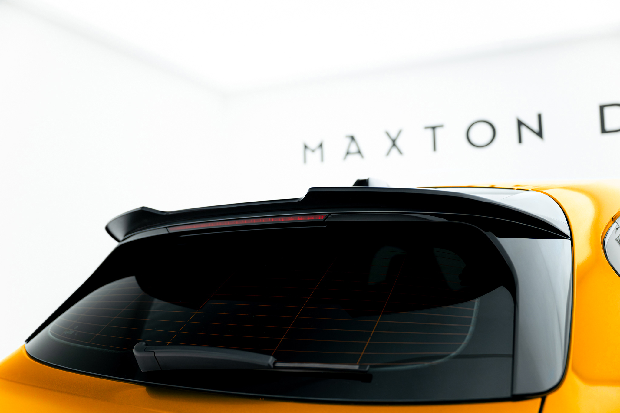 pol_po_Spoiler-Cap-V-2-BMW-1-M-Pack-F70-22816_3jpg - OPSHOLDERS