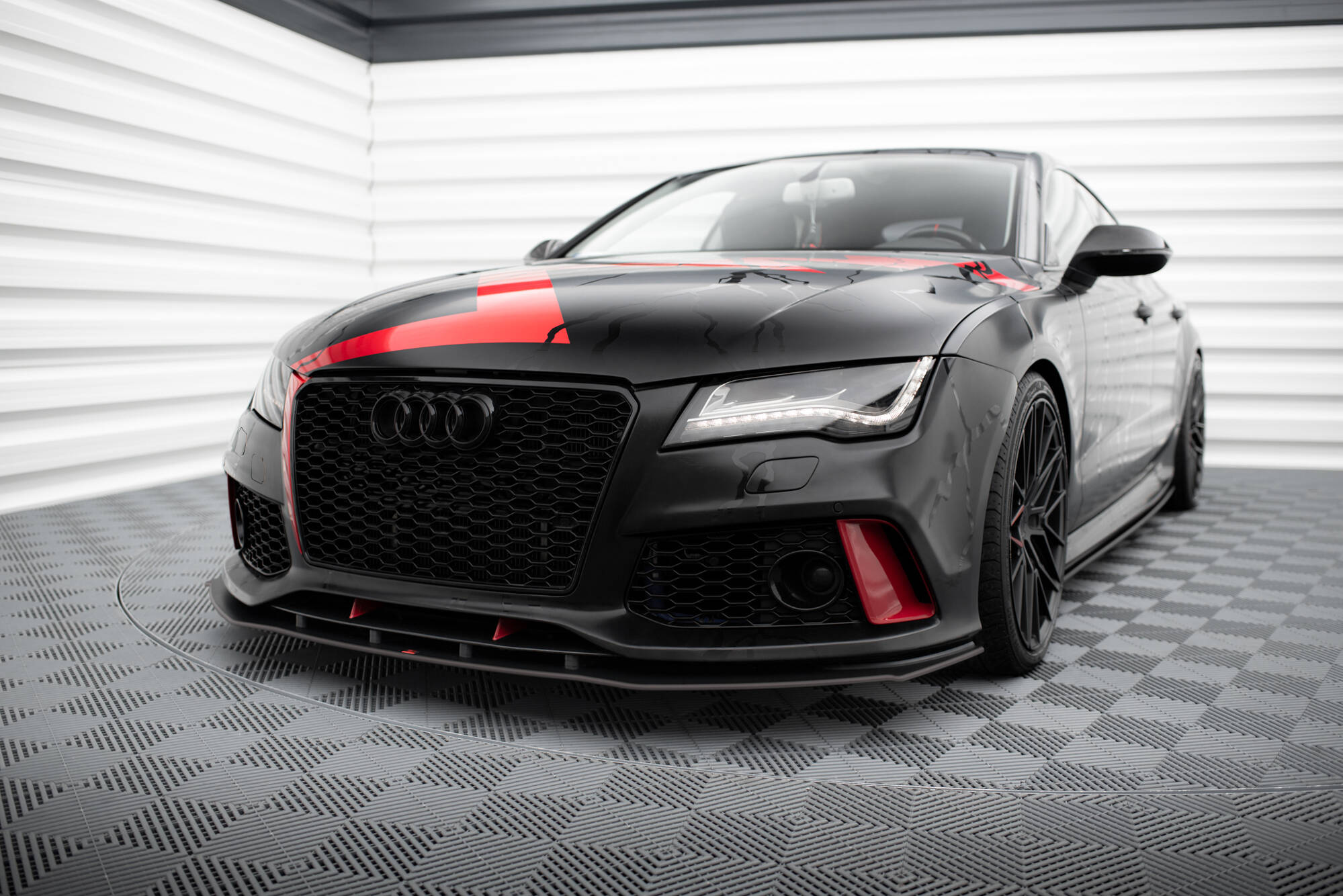 pol_po_Street-Pro-Front-Splitter-Audi-A7-RS7-Look-C7-19833_3jpg - OPSHOLDERS