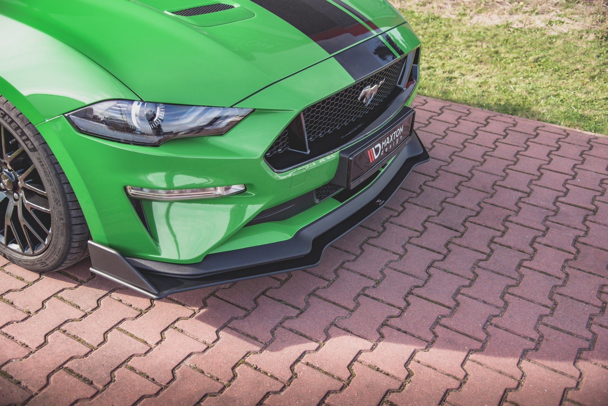 pol_po_Street-Pro-Front-Splitter-V-2-Ford-Mustang-GT-MK6-Facelift-12828_3jpg - OPSHOLDERS