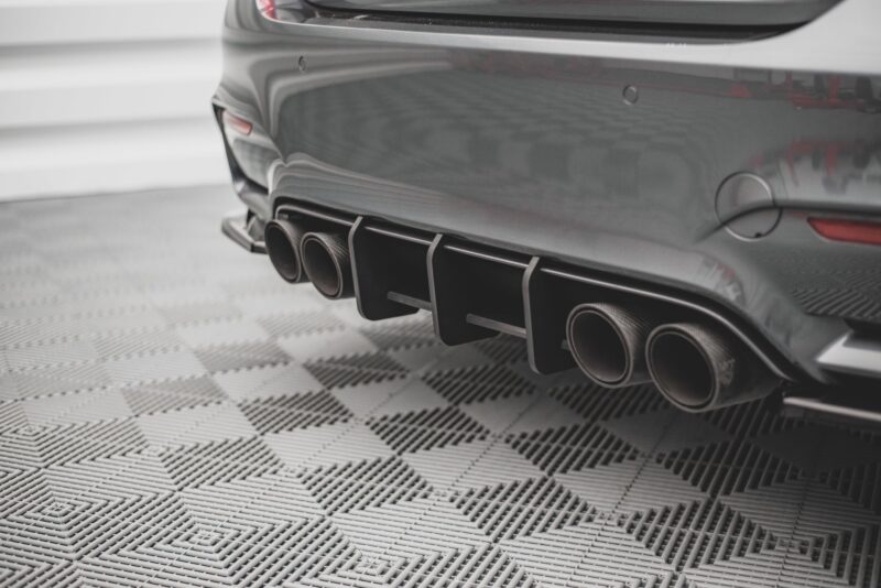 pol_po_Street-Pro-Rear-Diffuser-BMW-M4-F82-13232_5jpg - OPSHOLDERS