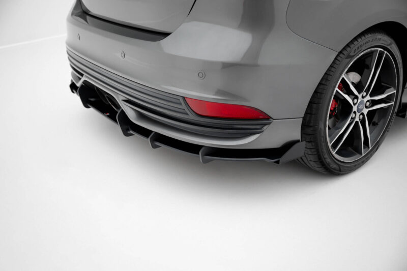 pol_po_Street-Pro-Rear-Diffuser-Flaps-Ford-Focus-ST-Mk3-Facelift-21568_7jpg - OPSHOLDERS