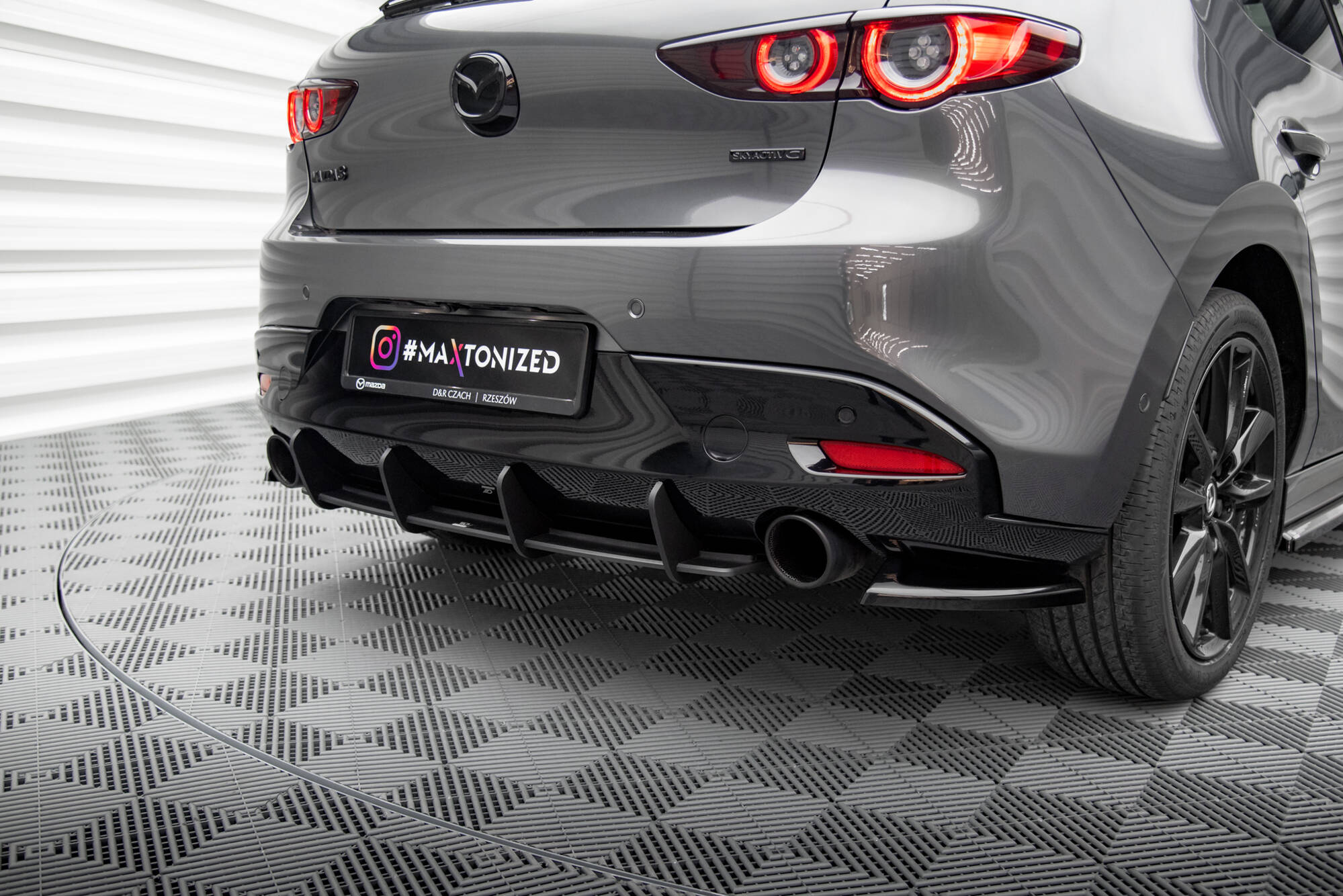 pol_po_Street-Pro-Rear-Diffuser-Mazda-3-Mk4-20073_3jpg - OPSHOLDERS