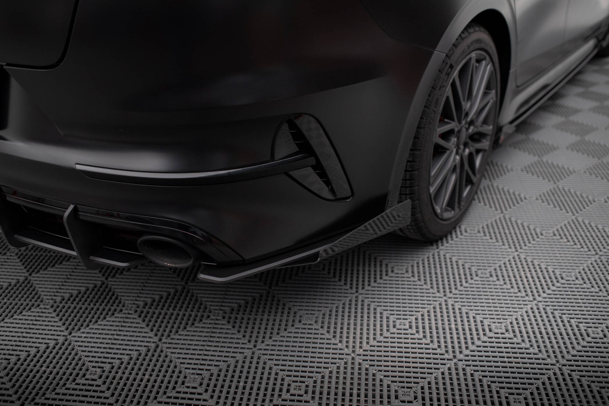 pol_po_Street-Pro-Rear-Side-Splitters-Flaps-Kia-Proceed-GT-Mk1-Facelift-20023_3jpg - OPSHOLDERS