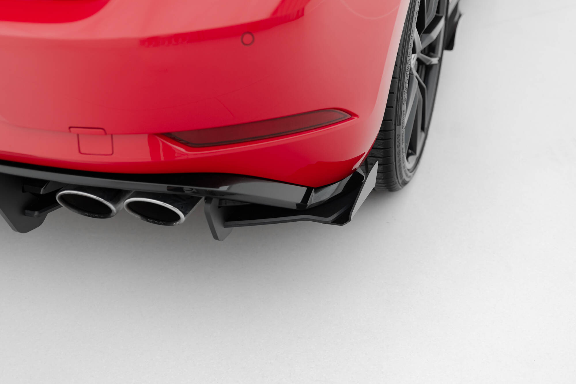 pol_po_Street-Pro-Rear-Side-Splitters-Flaps-VW-Golf-7-R-Facelift-10987_3jpg - OPSHOLDERS