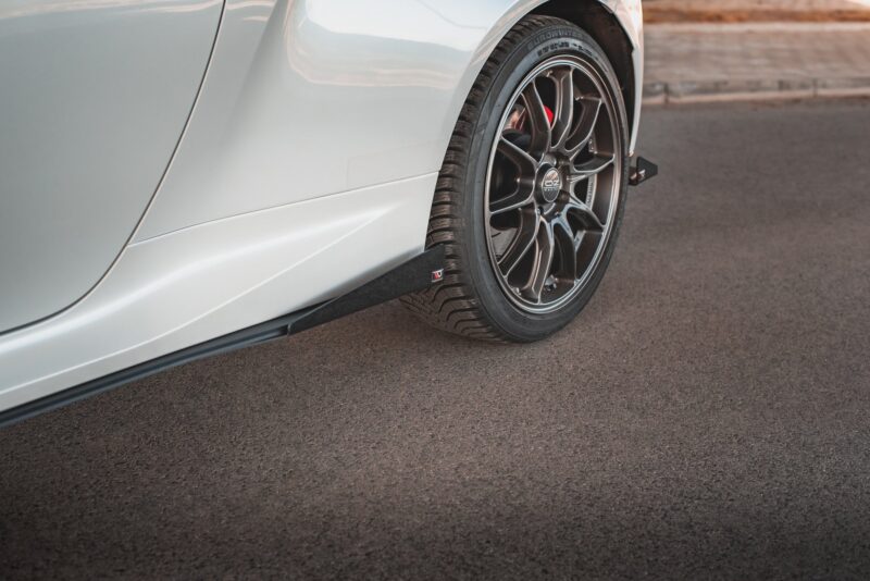 pol_po_Street-Pro-Side-Skirts-Diffusers-Flaps-Toyota-GR-Yaris-Mk4-11927_6jpg - OPSHOLDERS