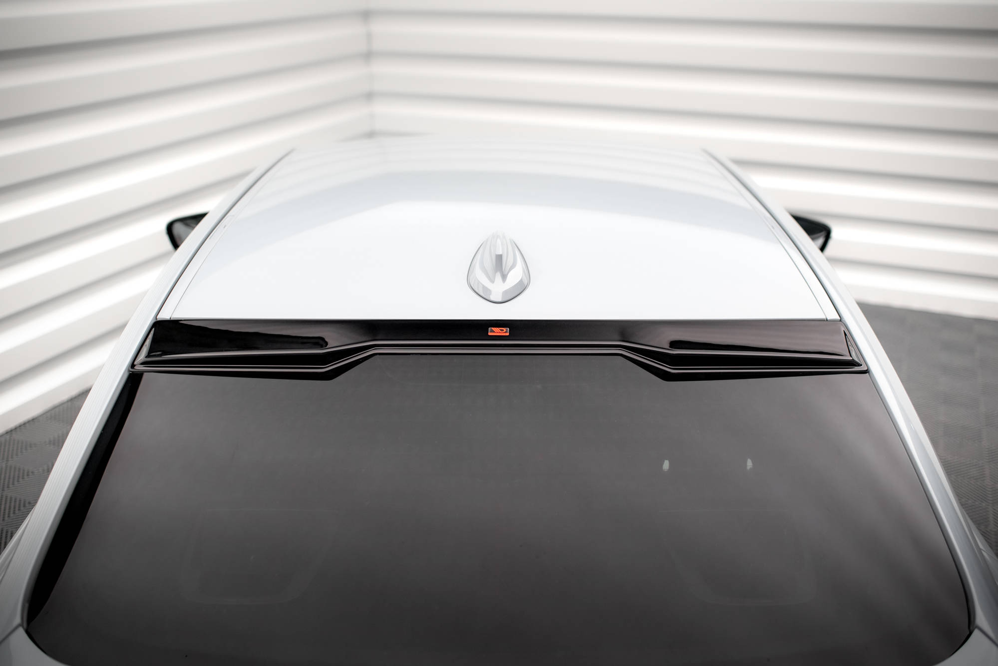 pol_po_The-extension-of-the-rear-window-BMW-2-Coupe-G42-M2-G87-17606_8jpg - OPSHOLDERS