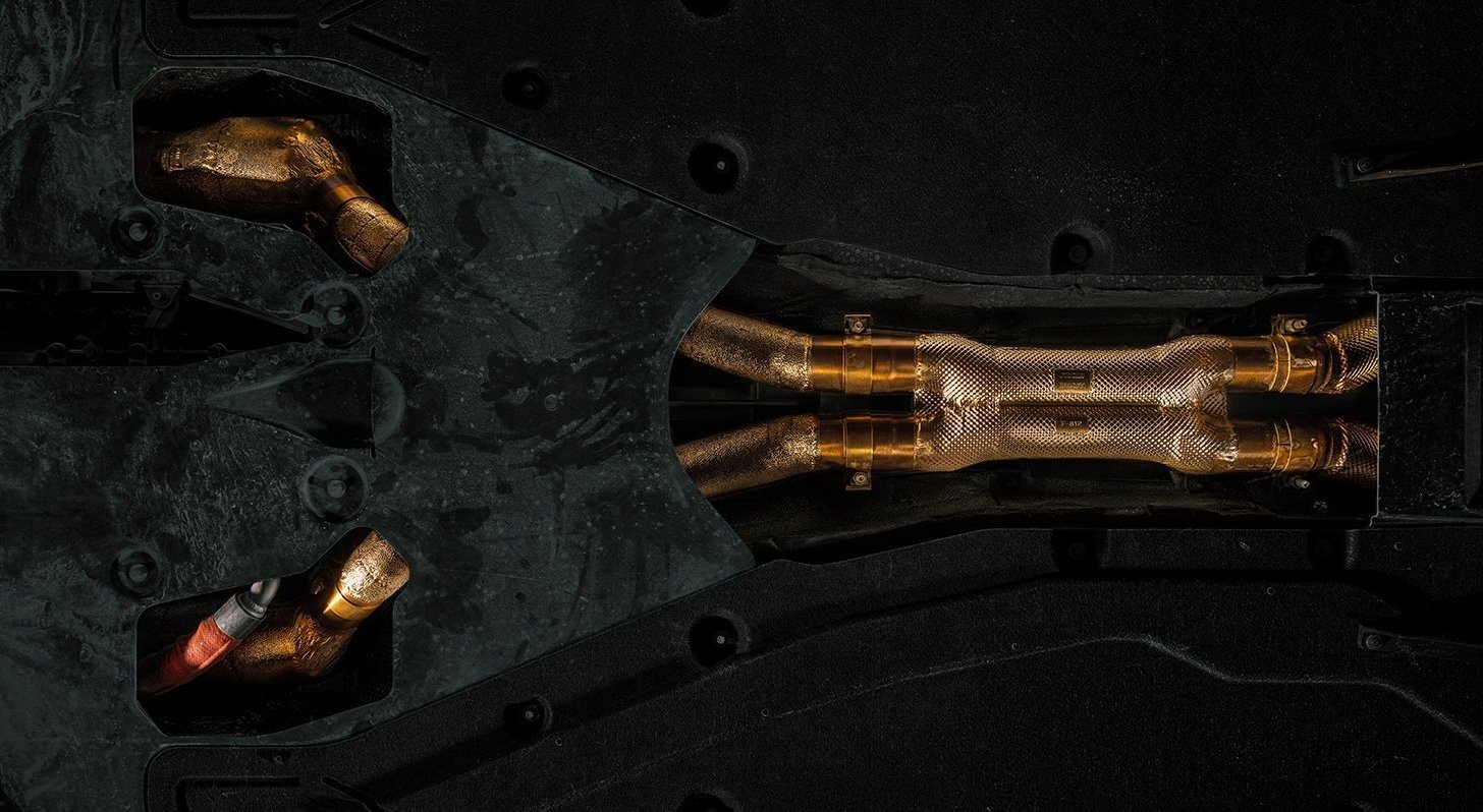 gold-x-pipe-mont__FocusFillMaxWyIwLjAwIiwiMC4wMCIsMTQ2MCw4MDBdjpg - OPSHOLDERS