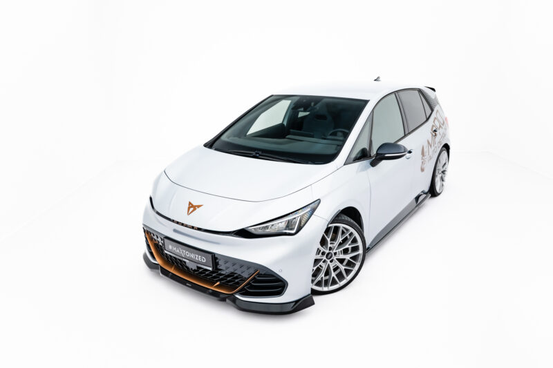 pol_po_Front-Splitter-V-2-Cupra-Born-Mk1-23563_4jpg - OPSHOLDERS