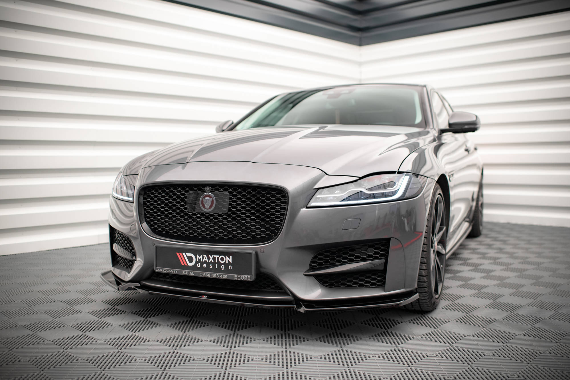 pol_po_Front-Splitter-V-2-Jaguar-XF-R-Sport-X260-15446_7jpg - OPSHOLDERS
