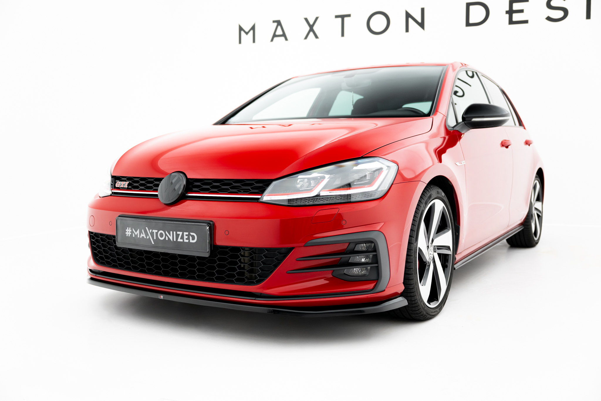 pol_po_Front-Splitter-V-4-Volkswagen-Golf-GTI-GTD-Mk7-Facelift-20526_6jpg - OPSHOLDERS