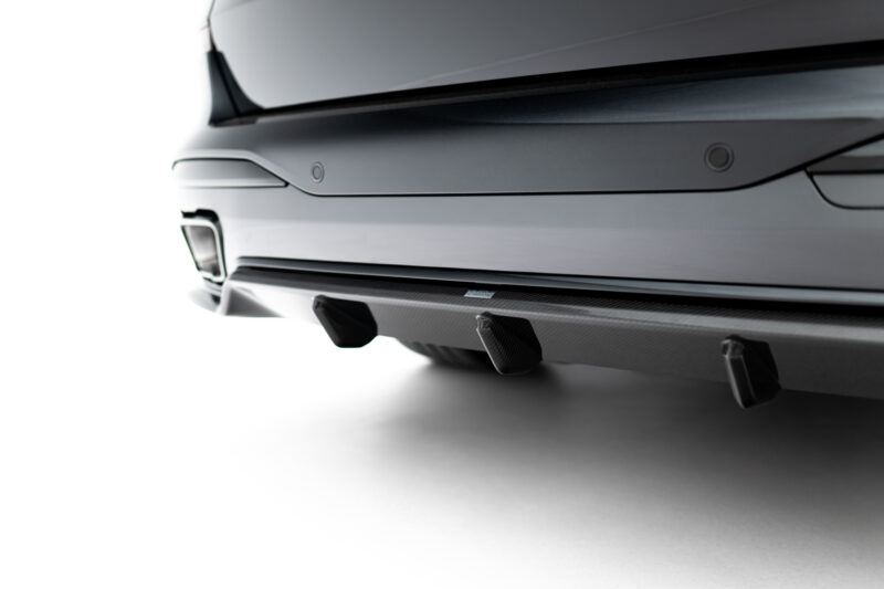 pol_po_Prepreg-Carbon-Fiber-Rear-Diffuser-BMW-X7-M-Pack-G07-Facelift-version-without-towbar-21844_4jpg - OPSHOLDERS