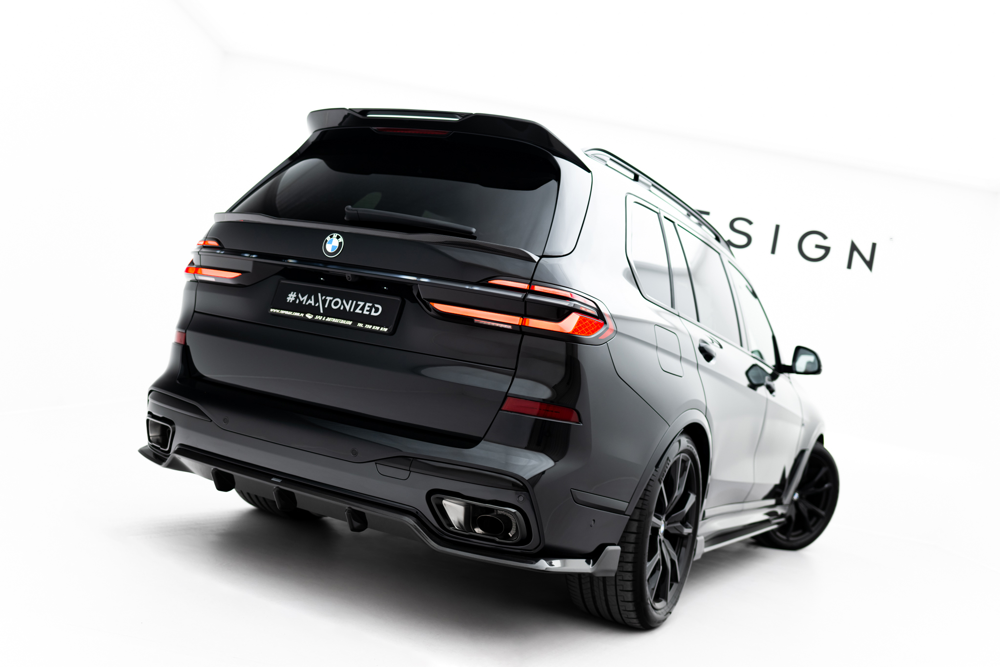 pol_po_Prepreg-Carbon-Fiber-Rear-Diffuser-BMW-X7-M-Pack-G07-Facelift-version-without-towbar-21844_5jpg - OPSHOLDERS