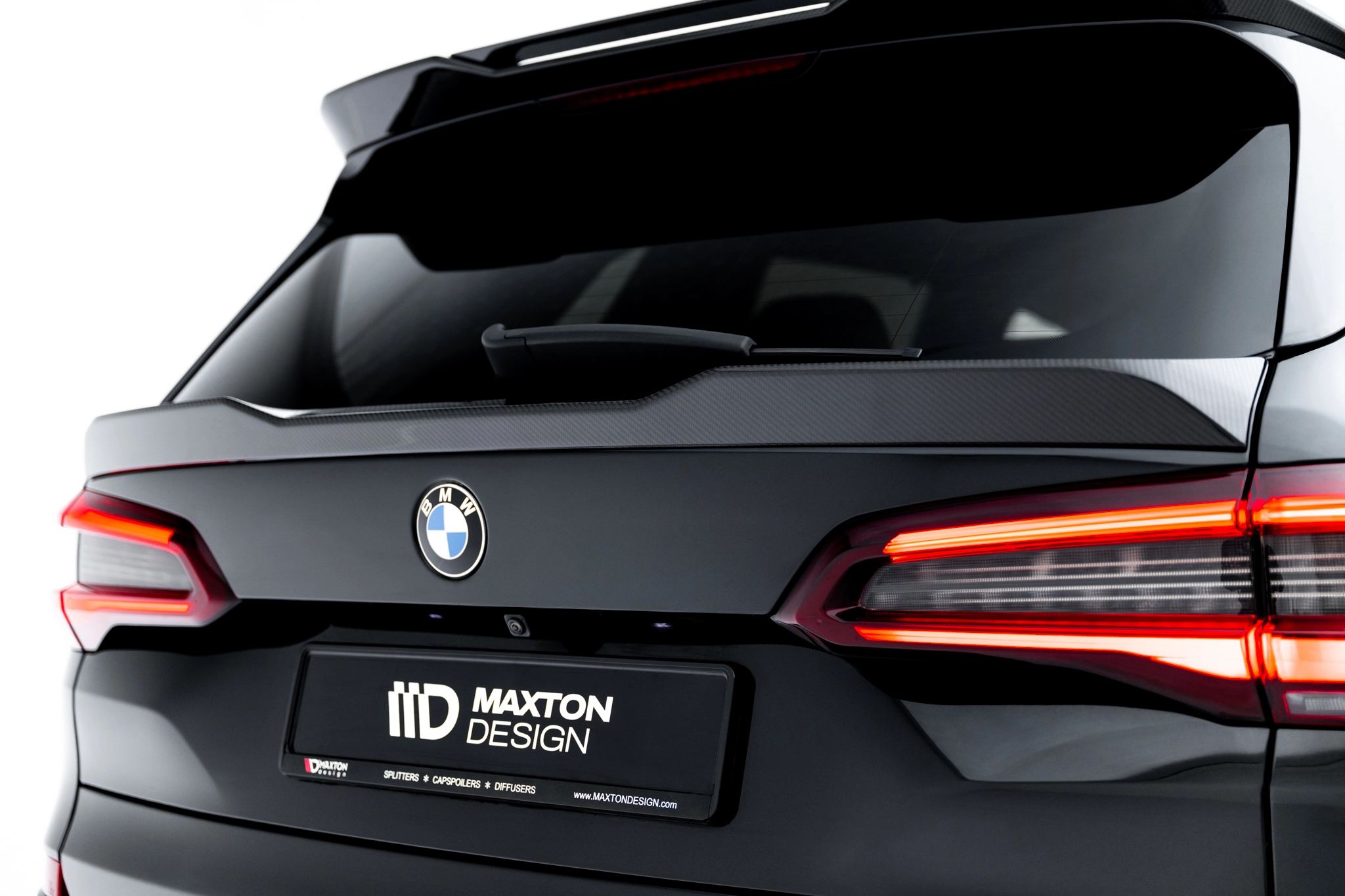 pol_po_Prepreg-Carbon-Fiber-Tailgate-Spoiler-Lower-BMW-X5-M-Pack-G05-23698_6webp - OPSHOLDERS