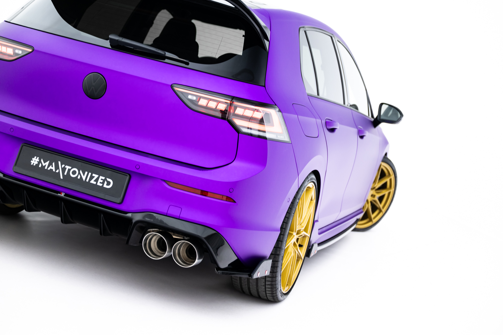 pol_po_Rear-Side-Splitters-V-5-Flaps-Volkswagen-Golf-R-Hatchback-Mk8-Facelift-22998_5jpg - OPSHOLDERS