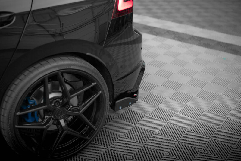 pol_po_Rear-Side-Splitters-V-6-Flaps-Volkswagen-Golf-R-Hatchback-Mk8-20426_4jpg - OPSHOLDERS