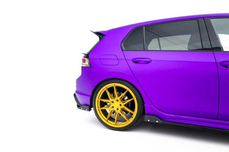 pol_po_Rear-Side-Splitters-V-6-Flaps-Volkswagen-Golf-R-Hatchback-Mk8-Facelift-22973_1jpg - OPSHOLDERS
