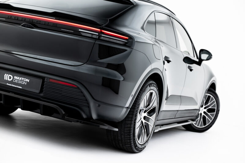 pol_po_Rear-Splitter-with-vertical-bars-Porsche-Macan-EV-Mk1-23284_1jpg - OPSHOLDERS