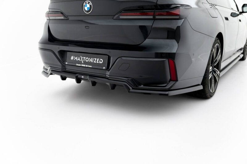 pol_po_Rear-Splitter-with-vertical-bars-V-1-BMW-7-M-Pack-G70-17896_1jpg - OPSHOLDERS