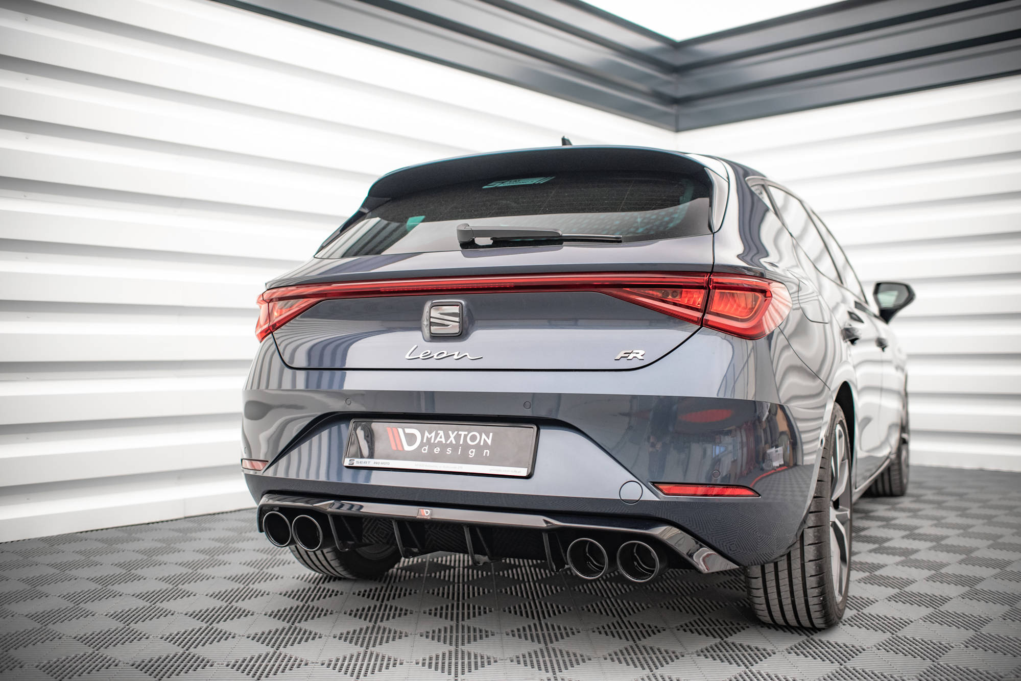 pol_po_Rear-Valance-Exhaust-Ends-Imitation-Seat-Leon-FR-Hatchback-Mk4-14256_9jpg - OPSHOLDERS