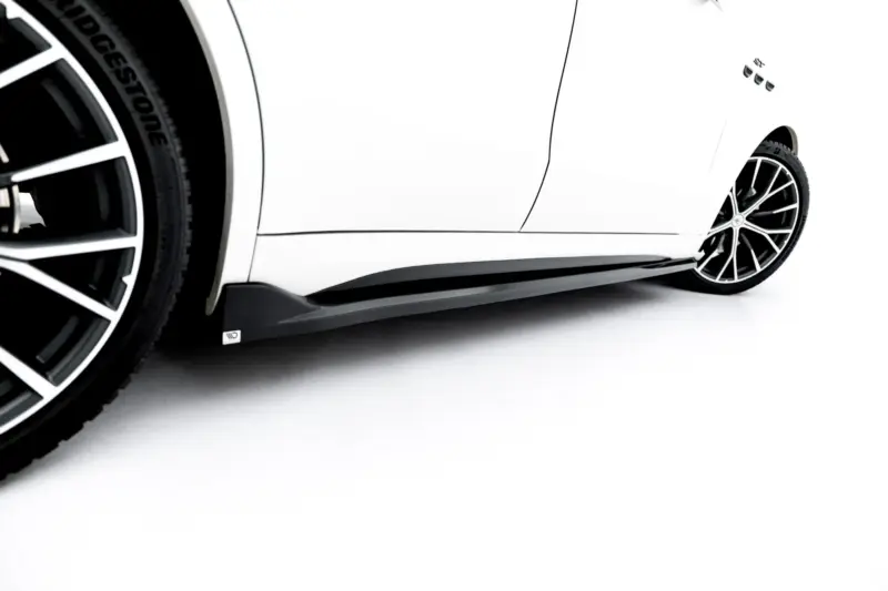 pol_po_Set-of-Splitters-Maserati-Grecale-GT-Modena-Mk1-21377_16webp - OPSHOLDERS