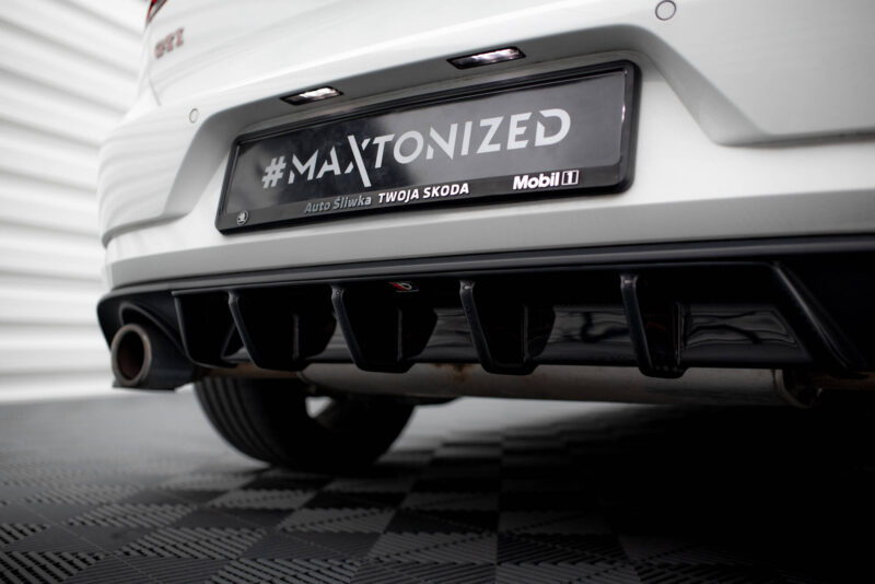 pol_po_Set-of-Splitters-Volkswagen-Golf-GTI-Mk7-Facelift-22116_6jpg - OPSHOLDERS