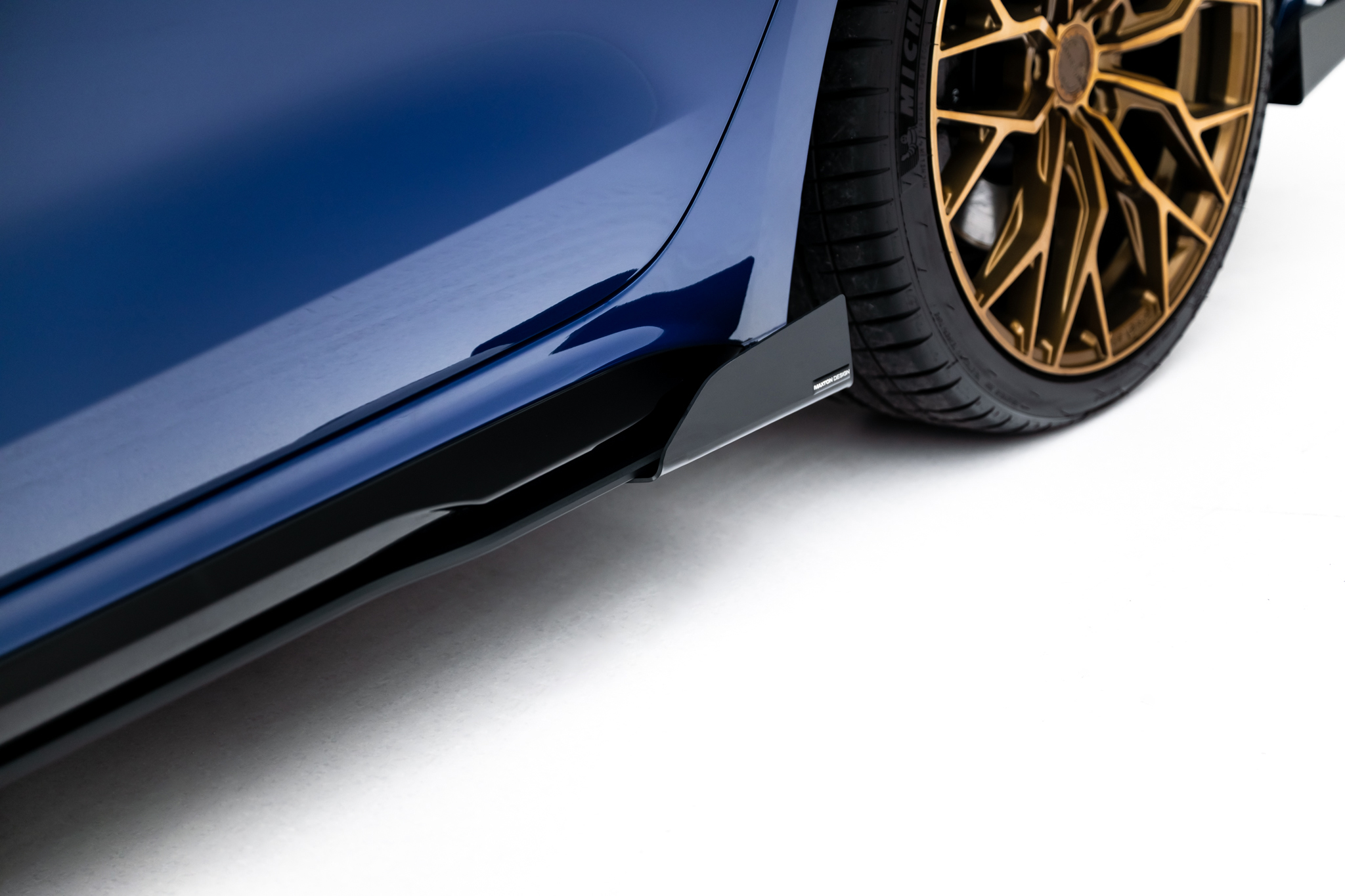 pol_po_Side-Flaps-Audi-A5-S-Line-S5-Sedan-Avant-B10-23403_4jpg - OPSHOLDERS