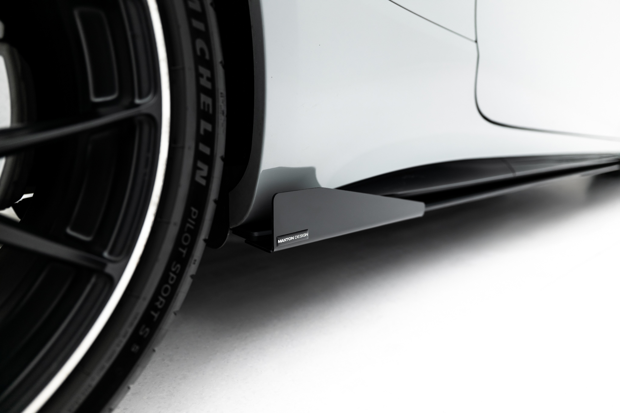 pol_po_Side-Flaps-Mercedes-AMG-CLE-53-Aero-C236-23559_1jpg - OPSHOLDERS