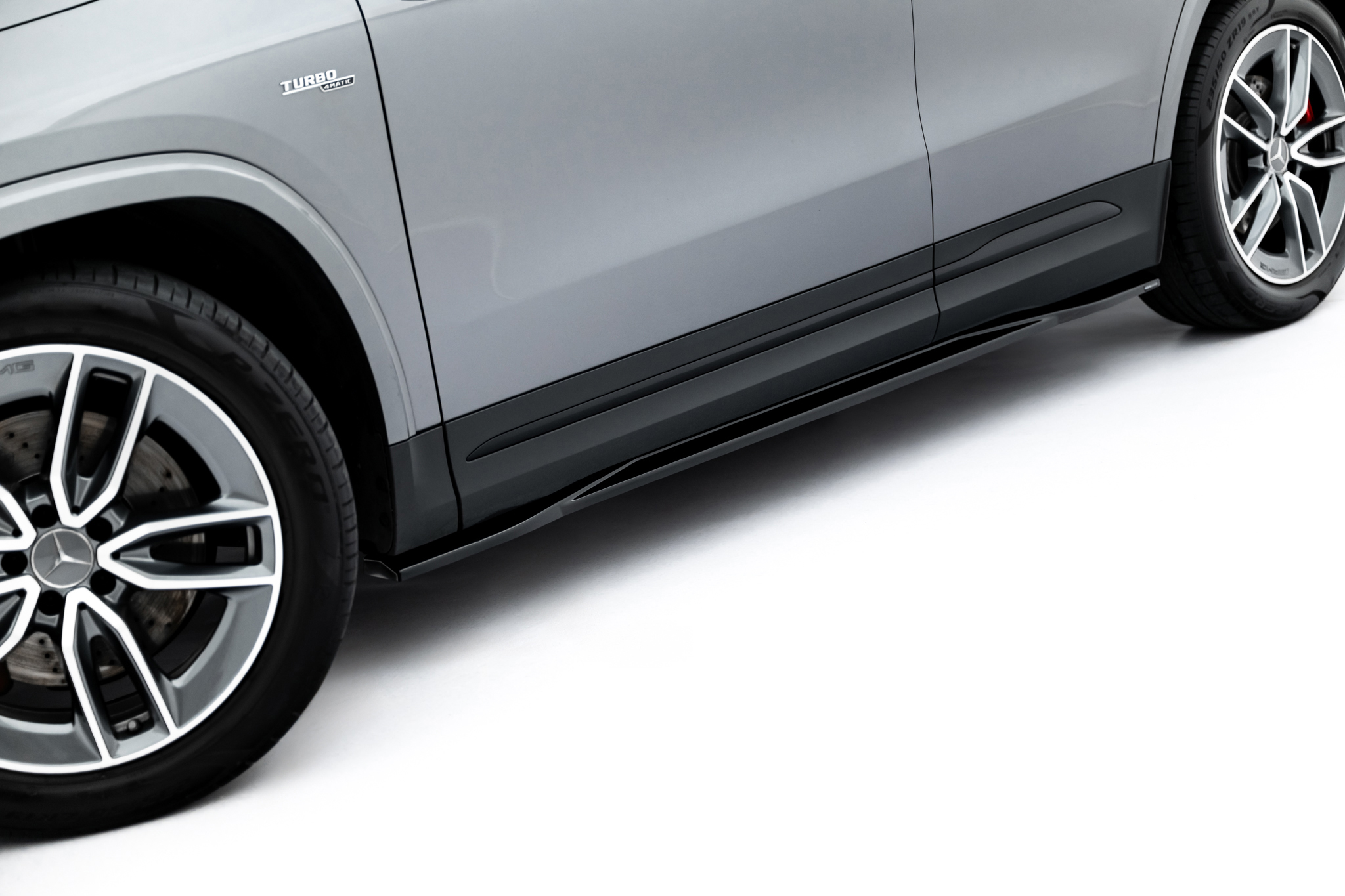 pol_po_Side-Skirts-Diffusers-Mercedes-AMG-GLA-35-H247-Facelift-23312_4jpg - OPSHOLDERS