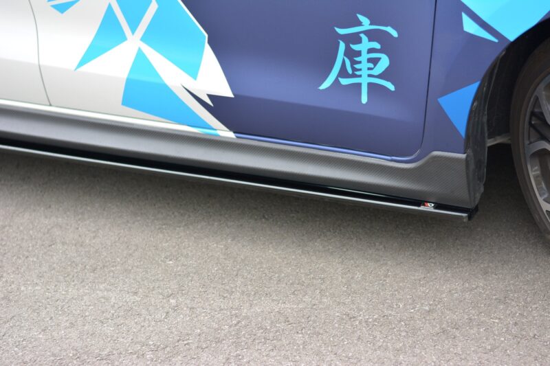 pol_po_Side-Skirts-Diffusers-Suzuki-Swift-Sport-Mk6-8264_4jpg - OPSHOLDERS