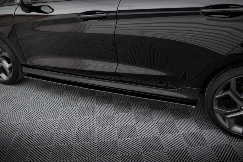 pol_po_Side-Skirts-Diffusers-V-1-Ford-Fiesta-ST-ST-Line-Mk8-5539_4jpg - OPSHOLDERS