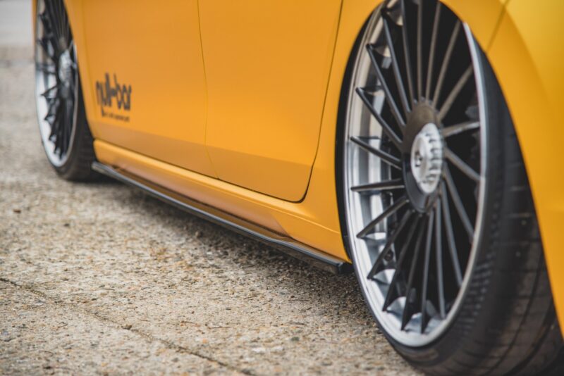 pol_po_Side-Skirts-Diffusers-V-1-Volkswagen-Golf-Hatchback-Mk8-9674_6jpg - OPSHOLDERS