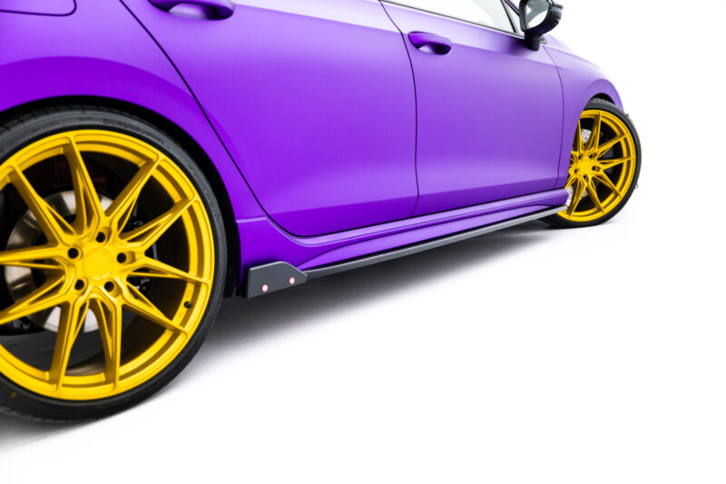 pol_po_Side-Skirts-Diffusers-V-2-Flaps-Volkswagen-Golf-R-Hatchback-Mk8-Facelift-22980_1jpg - OPSHOLDERS