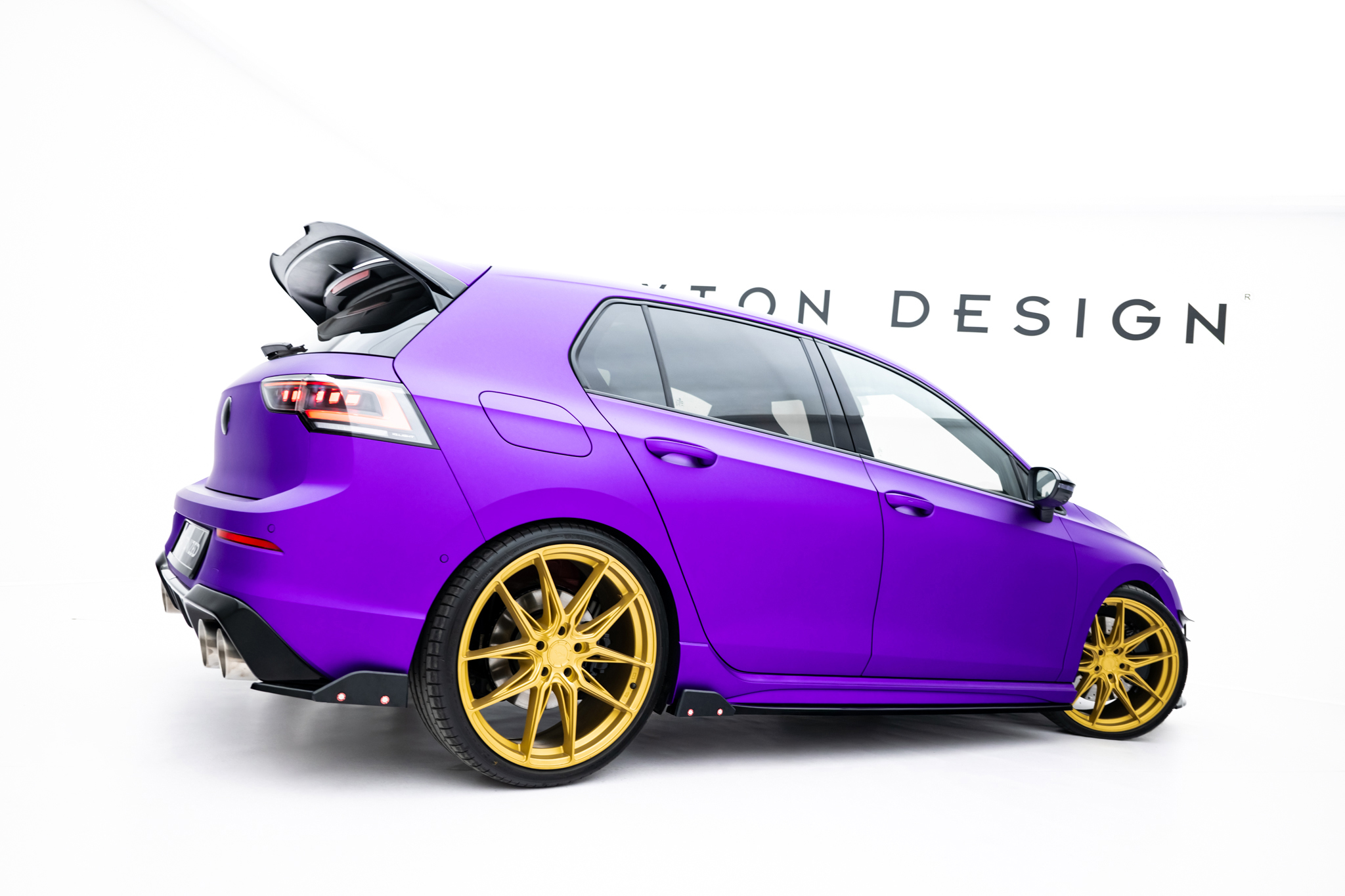 pol_po_Side-Skirts-Diffusers-V-2-Flaps-Volkswagen-Golf-R-Hatchback-Mk8-Facelift-22980_6jpg - OPSHOLDERS