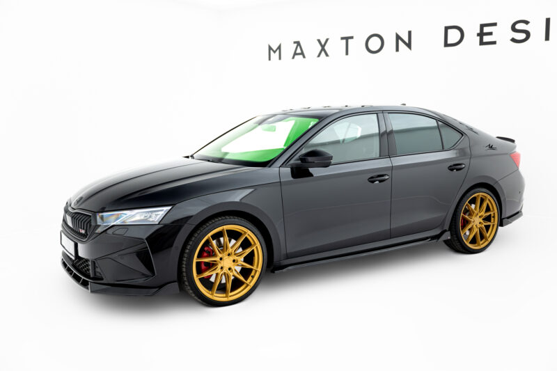 pol_po_Side-Skirts-Diffusers-V-4-Skoda-Octavia-RS-Liftback-Combi-Mk4-Facelift-22641_4jpg - OPSHOLDERS