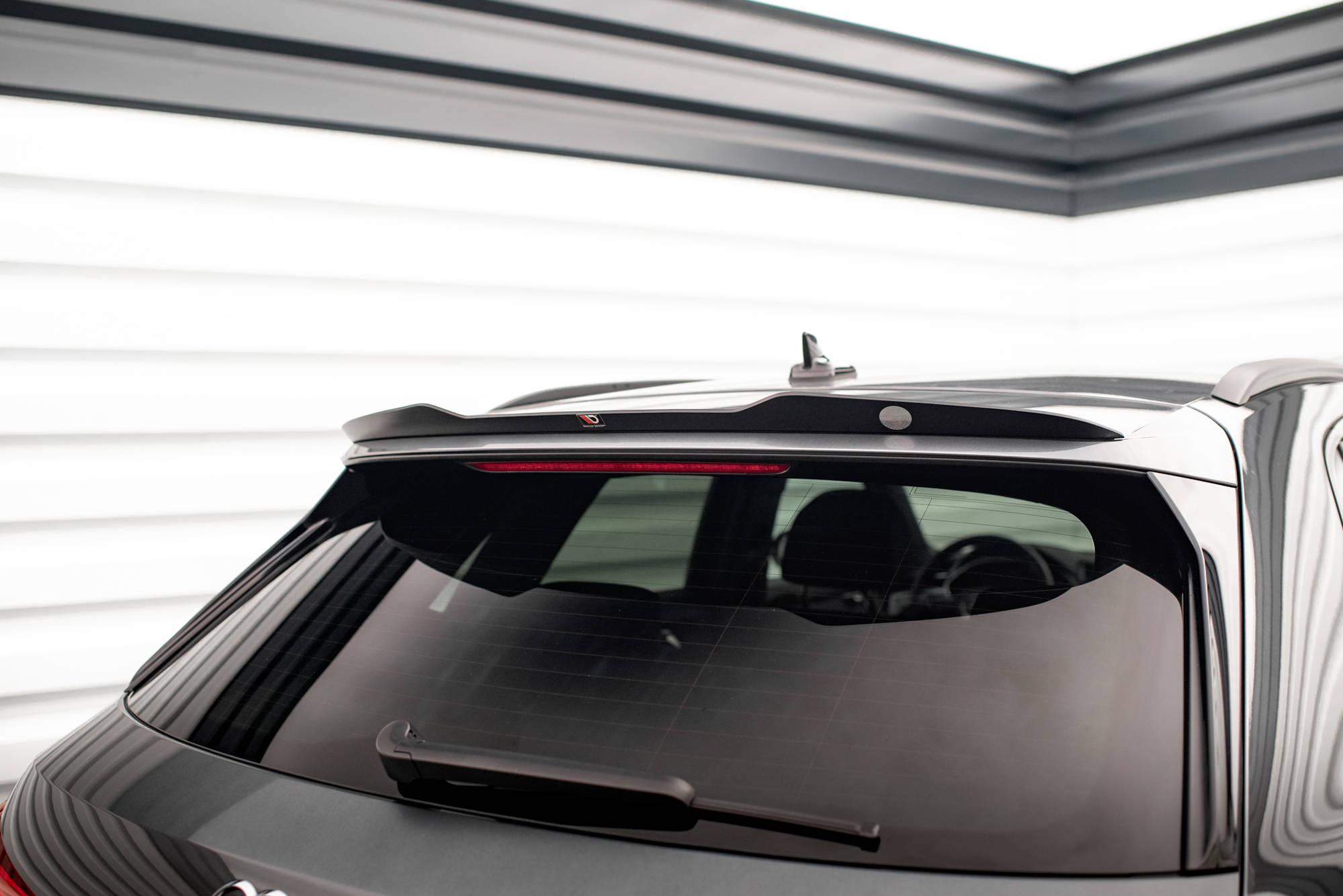 pol_po_Spoiler-Cap-Audi-Q3-S-Line-SUV-F3-17585_3jpg - OPSHOLDERS