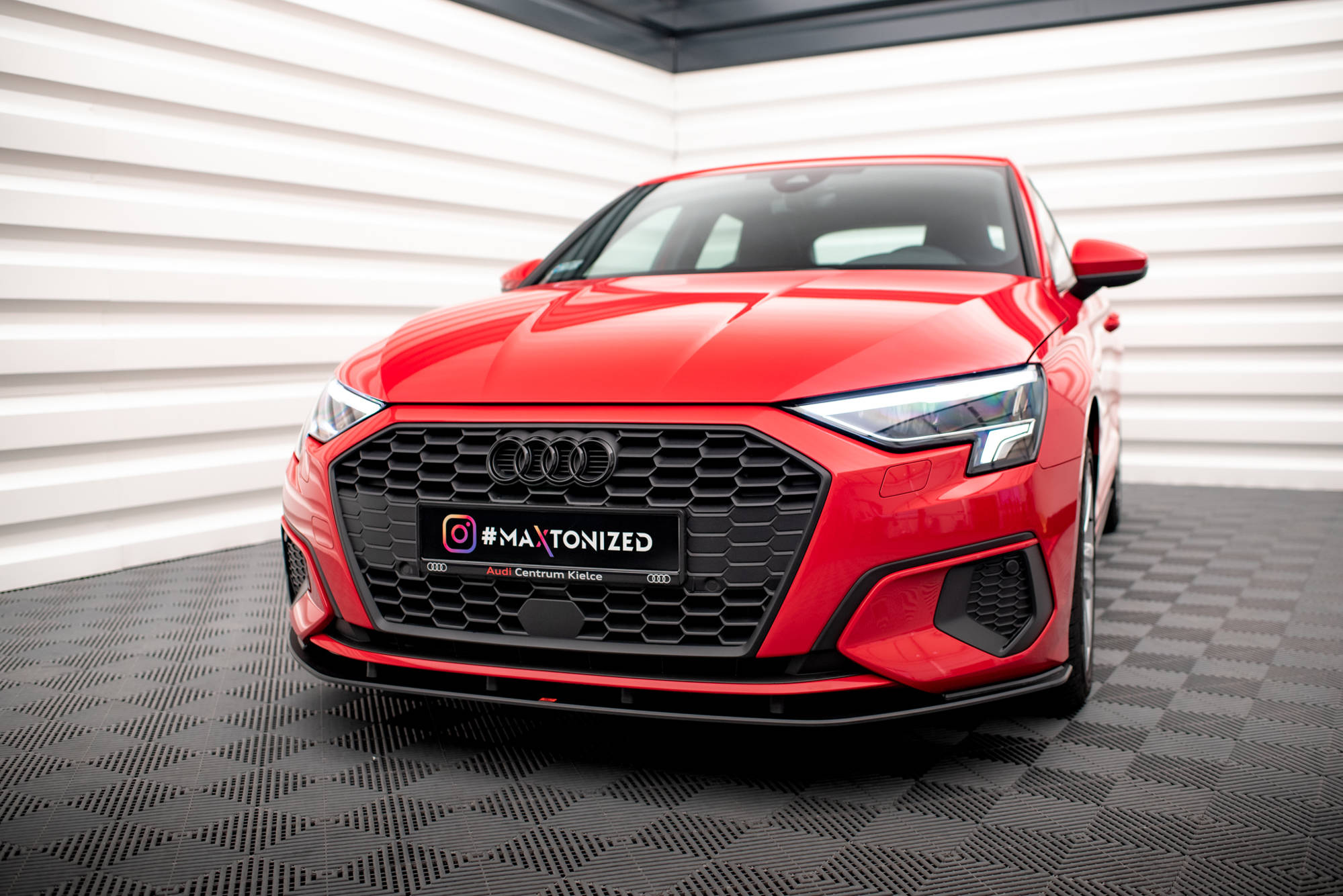 pol_po_Street-Pro-Front-Splitter-Audi-A3-8Y-16971_6jpg - OPSHOLDERS