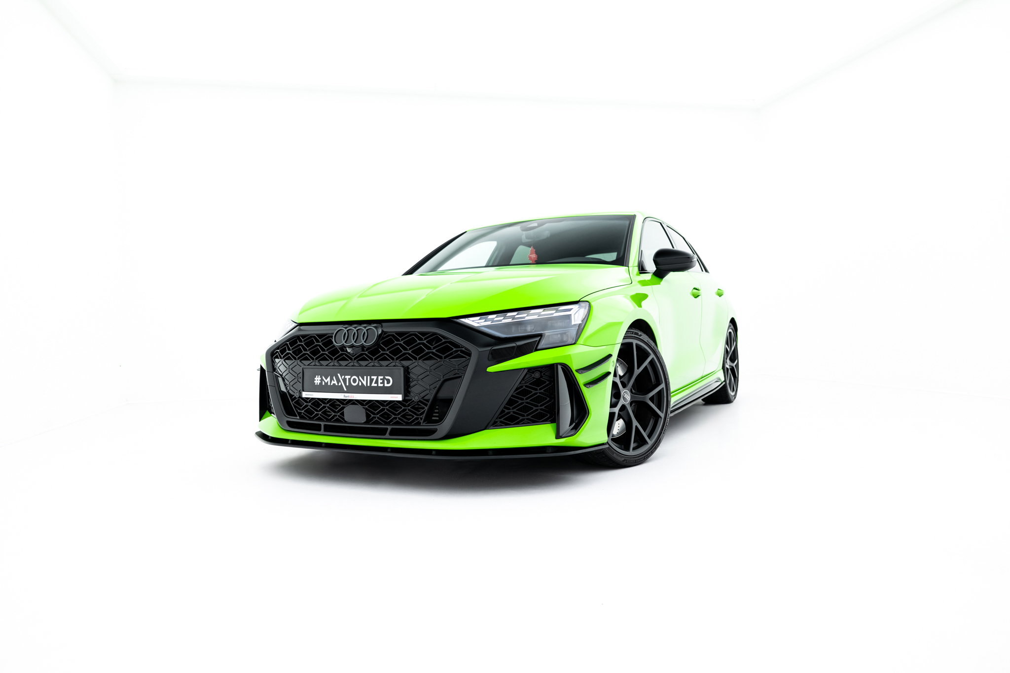 pol_po_Street-Pro-Front-Splitter-Audi-RS3-Sportback-8Y-Facelift-23442_3jpg - OPSHOLDERS