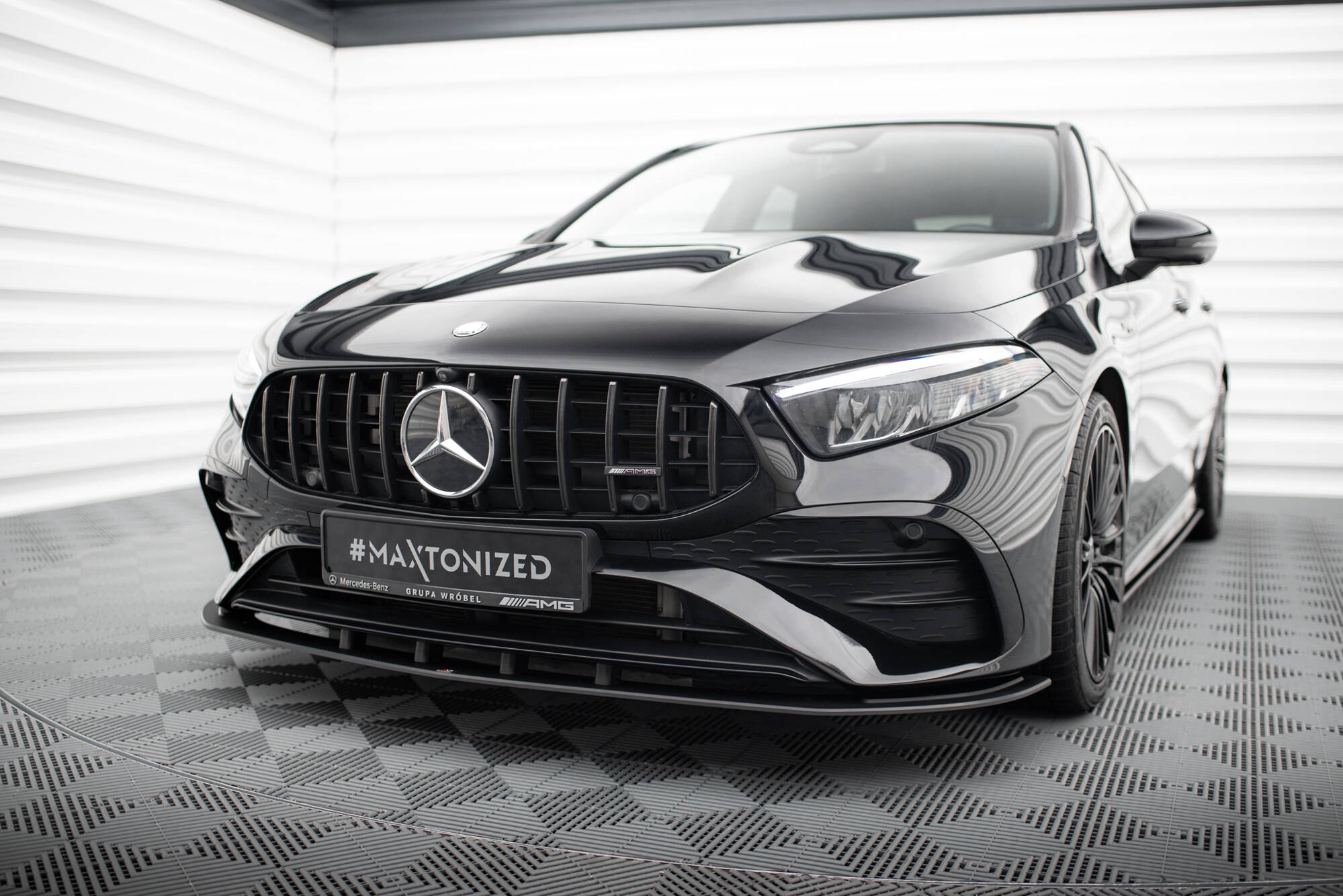 pol_po_Street-Pro-Front-Splitter-Mercedes-AMG-A35-W177-Facelift-19904_3jpg - OPSHOLDERS