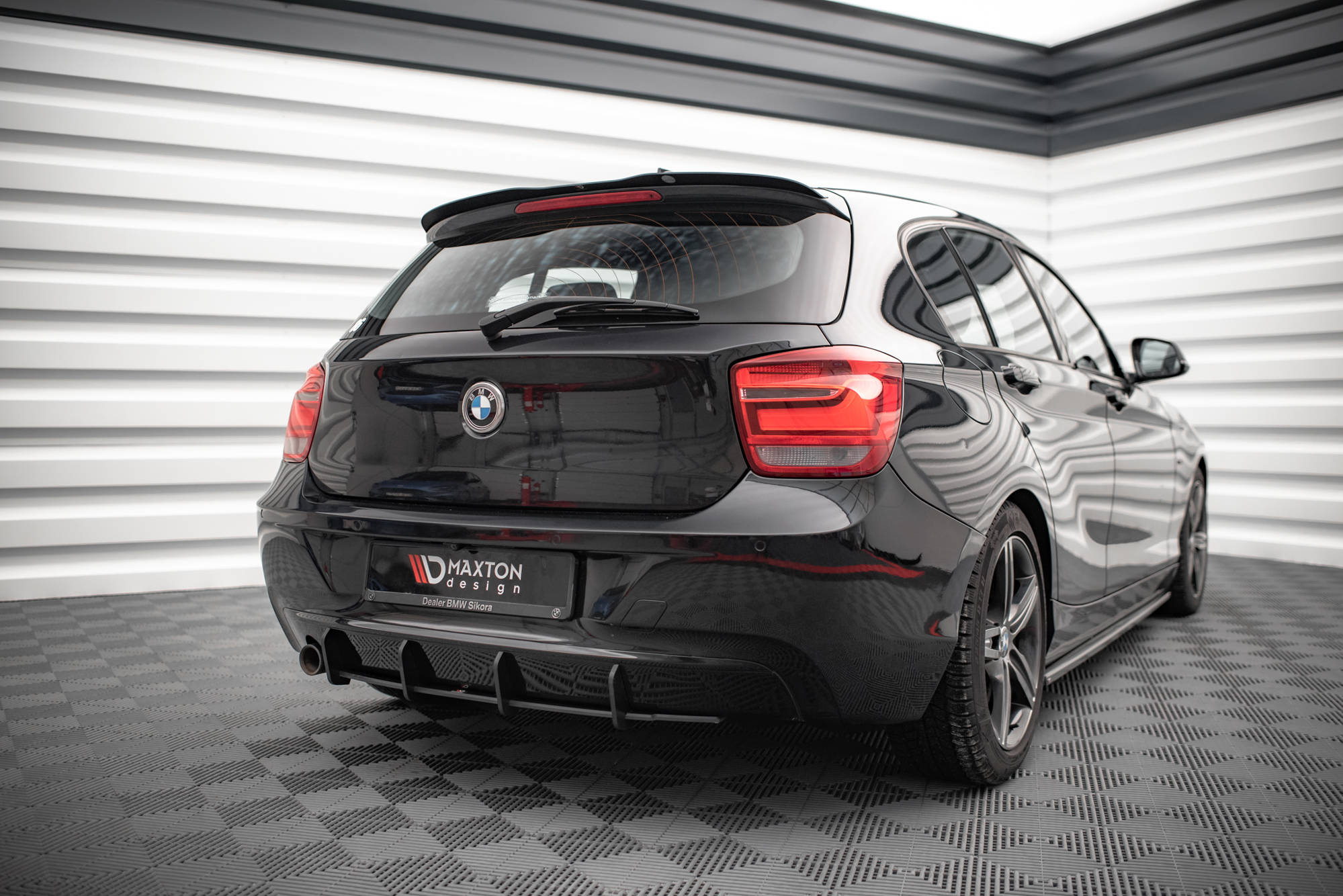 pol_po_Street-Pro-Rear-Diffuser-BMW-1-F20-14476_5jpg - OPSHOLDERS