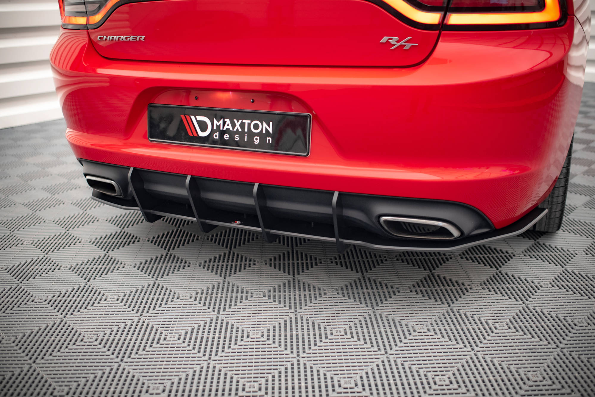 pol_po_Street-Pro-Rear-Diffuser-Dodge-Charger-RT-Mk7-Facelift-15640_4jpg - OPSHOLDERS