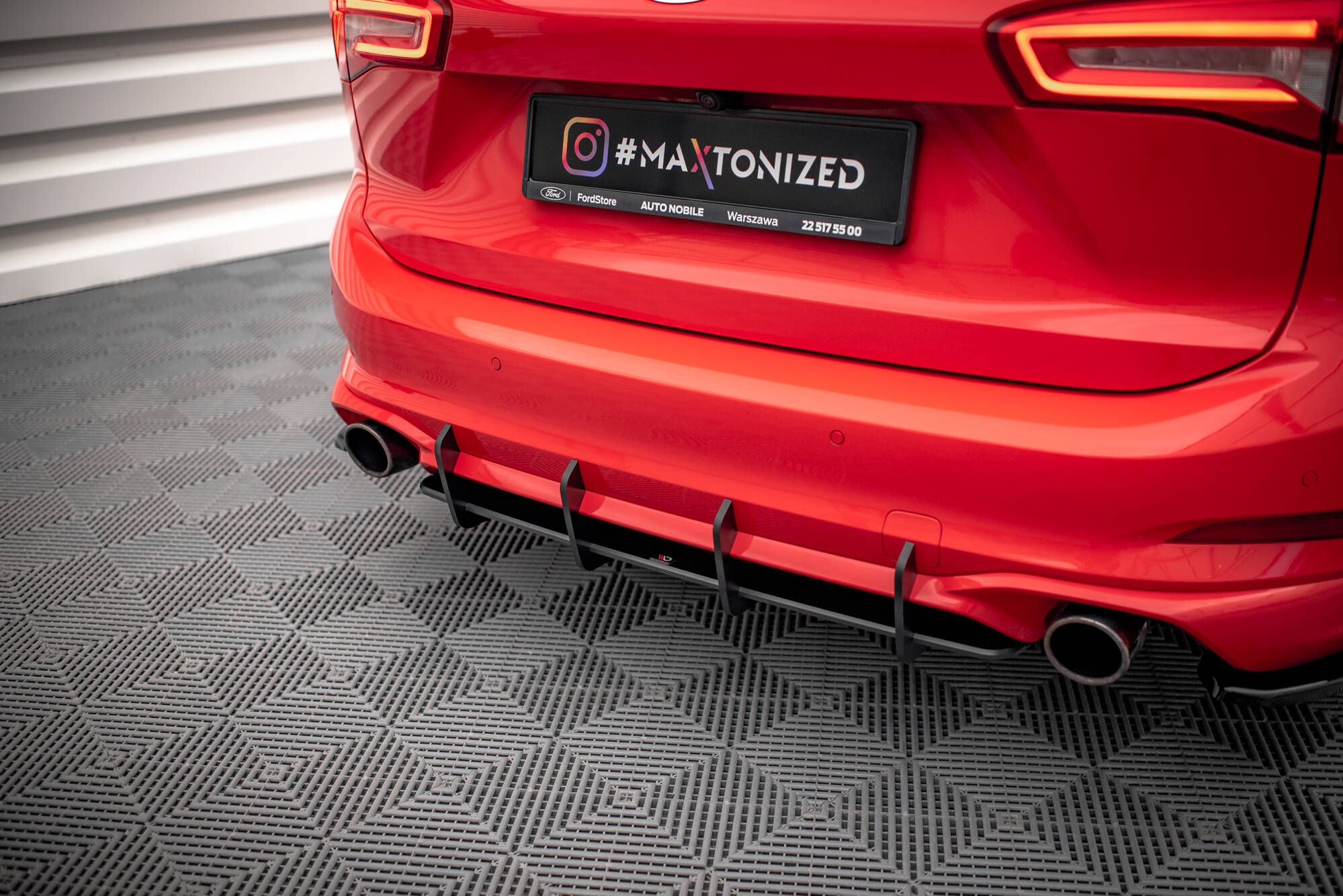 pol_po_Street-Pro-Rear-Diffuser-Ford-Focus-Estate-ST-Mk4-19262_5jpg - OPSHOLDERS