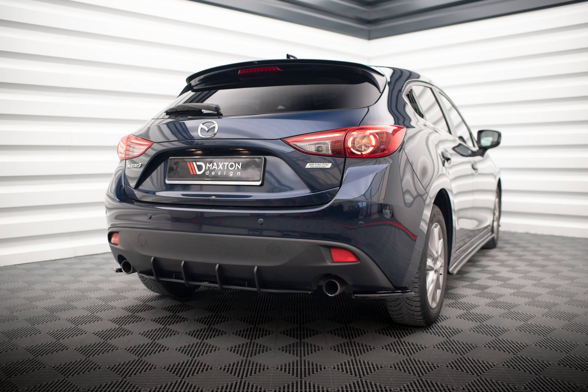 pol_po_Street-Pro-Rear-Diffuser-Mazda-3-Mk3-18376_4jpg - OPSHOLDERS