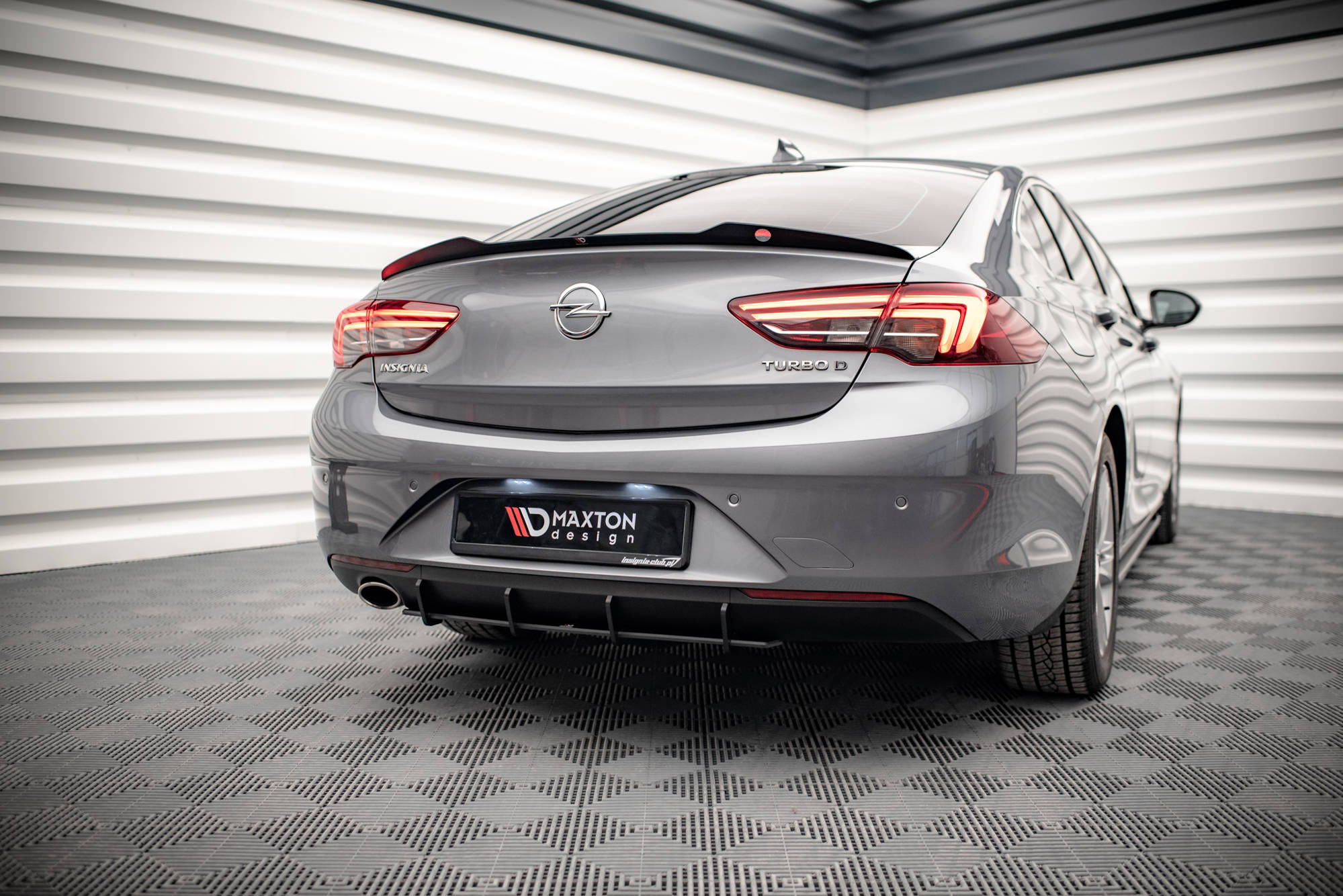 pol_po_Street-Pro-Rear-Diffuser-Opel-Insignia-Mk2-15703_4jpg - OPSHOLDERS